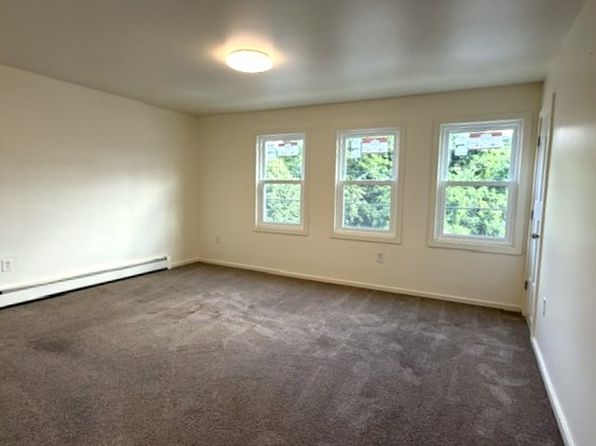 39 Village St #39