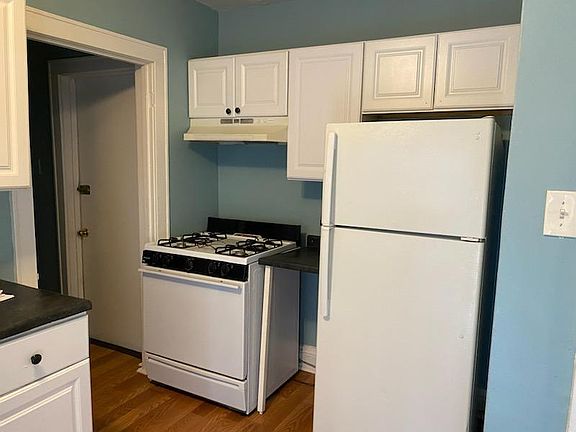 4th image of 544 Brown St APT 1
