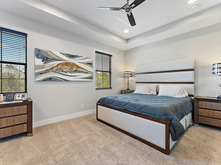 1077 Faulkner Ter — Photo 23
