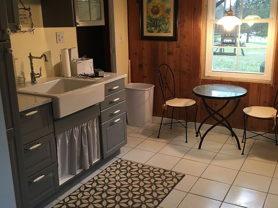 964 Rose Ct, Kewadin, MI 49648 Zillow