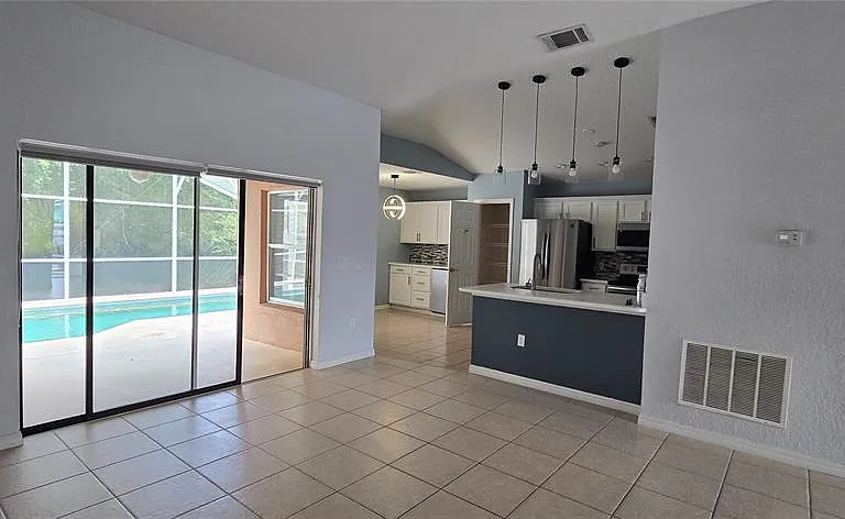 334 Reserve Dr — Photo 26