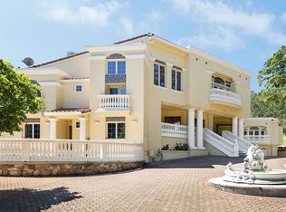 7749 Country Ln, Pleasanton, CA 94566