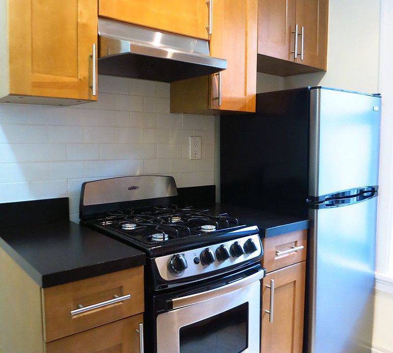 1st image of 512 E 79th St APT 5G