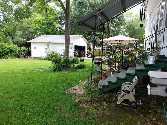 Garage/Patio