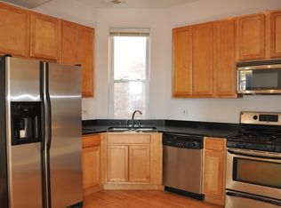 3510 N Ashland Ave #3, Chicago, IL 60657