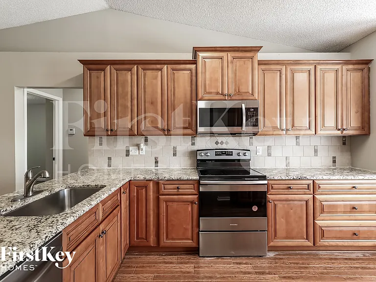 1598 Twin Oak Dr — Photo 8