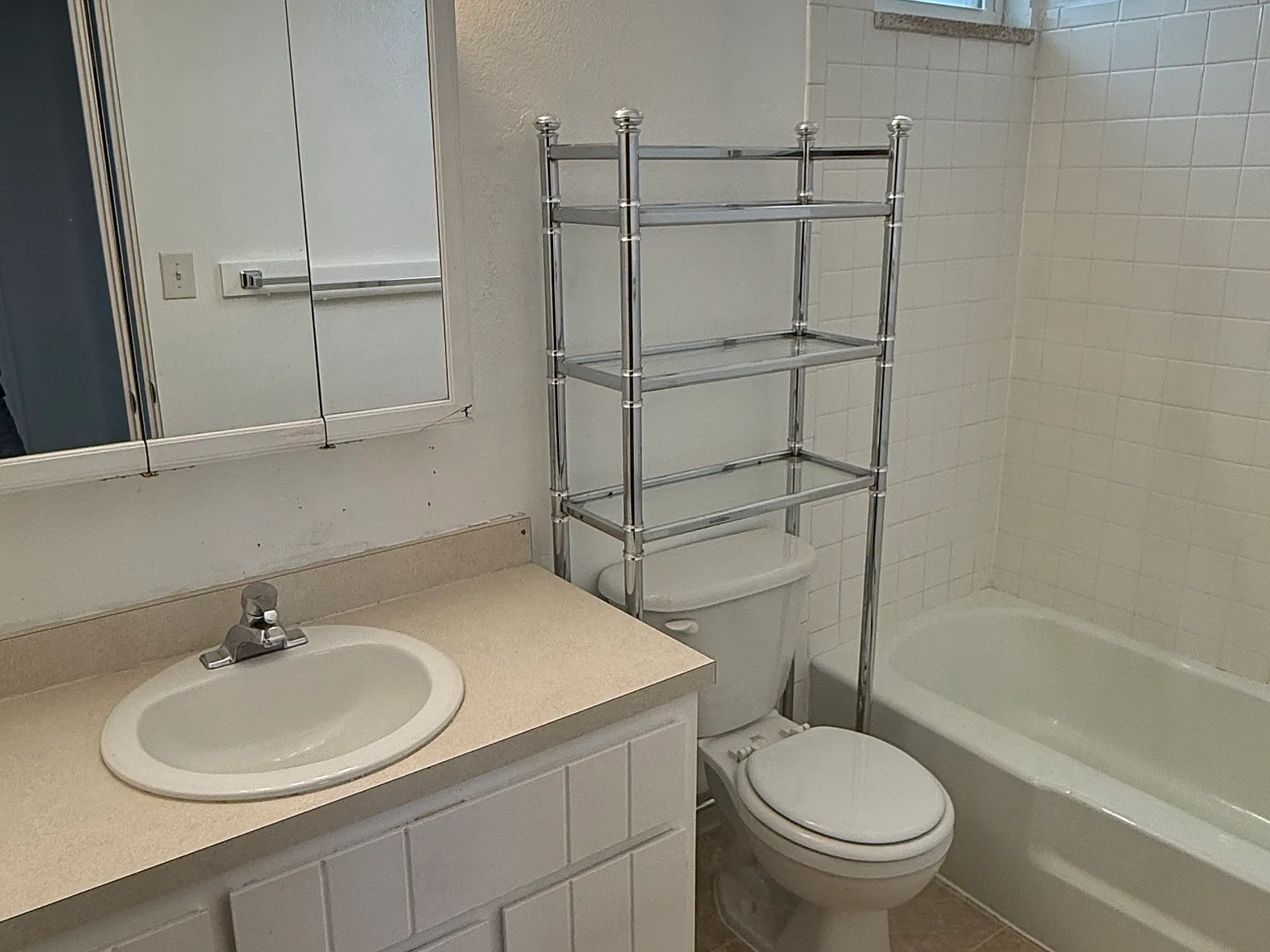 1 bed, 675 sqft, $1,600 — Photo 4