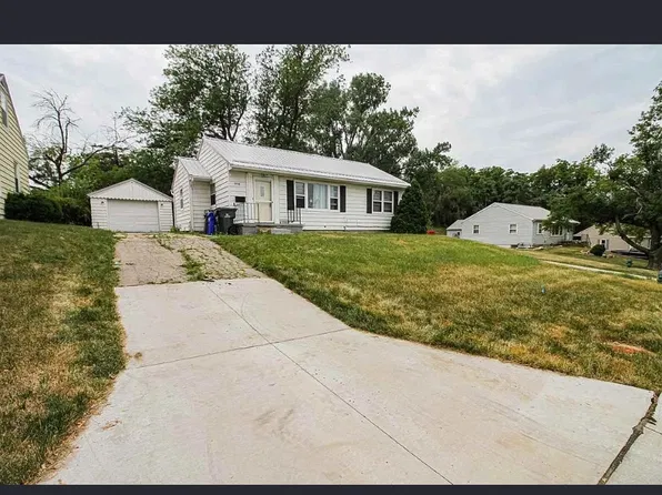(undisclosed Address), Cedar Rapids, IA 52404