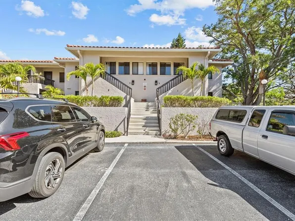 1800 Mariner Dr APT 2, Tarpon Springs, FL 34689