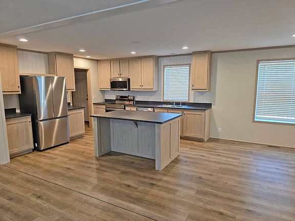 3rd image of 781 W Walcott Rd #169