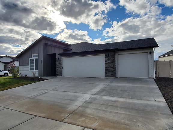 2nd image of 4891 W Sands Basin Dr
