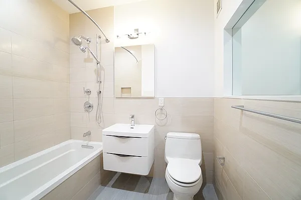 Rented by Renetta Real Estate | media 8