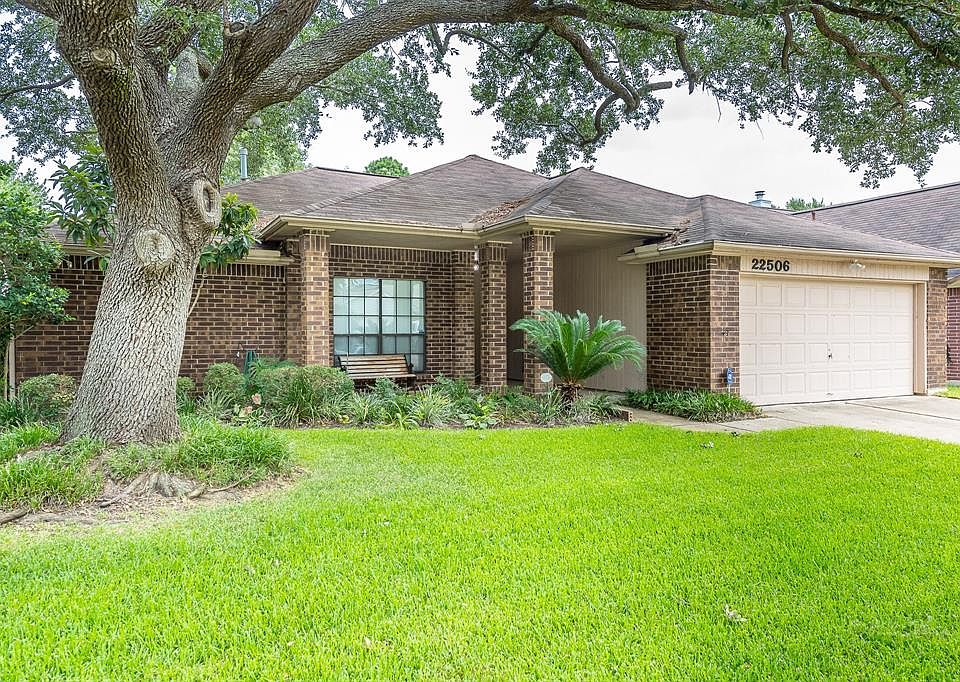 1st image of 22506 Vista Valley Dr