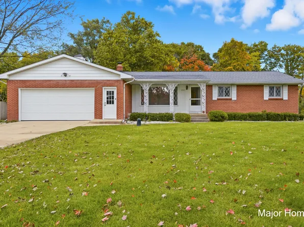 3547 Lake Dr SE, Grand Rapids, MI 49546