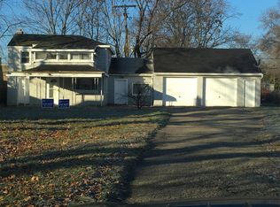 8873 Floral St, Livonia, MI 48150