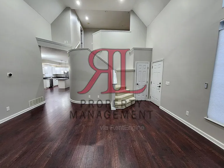 6716 Bethany Dr — Photo 7