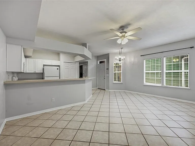 350 NW 50th Blvd #350 — Photo 9