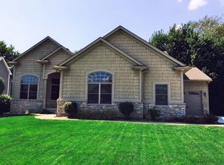 5386 Hugo Rd, Bettendorf, IA 52722