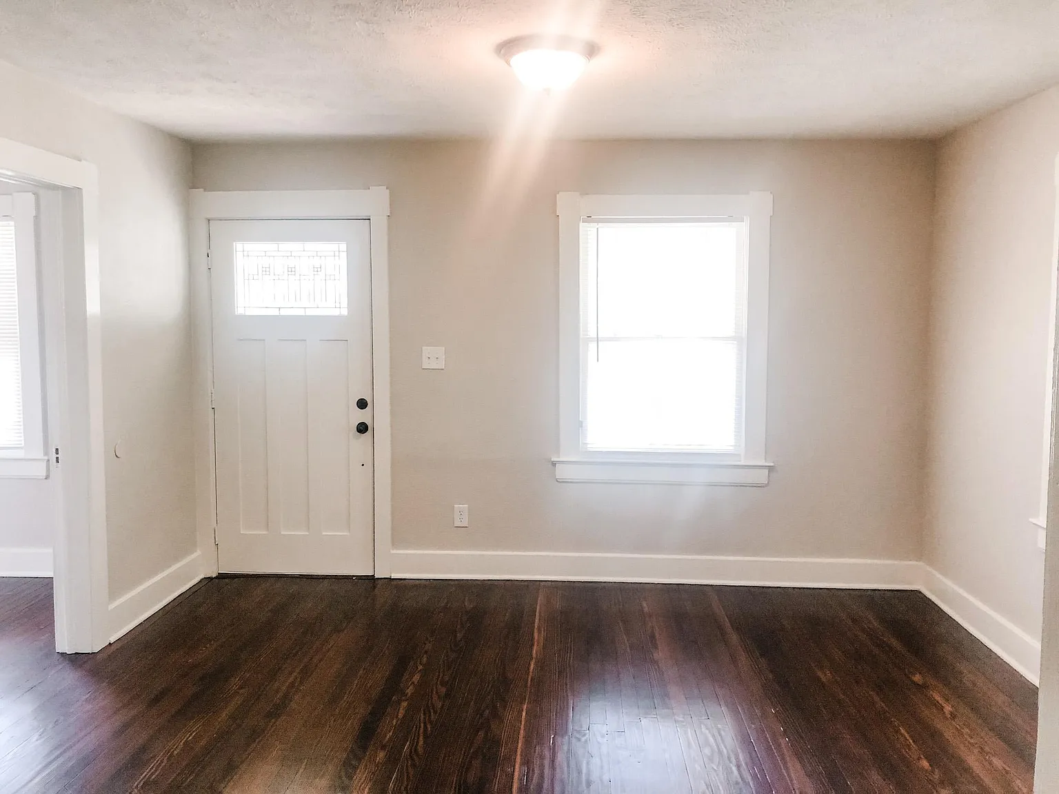 2 bed, 936 sqft, $995 — Photo 2