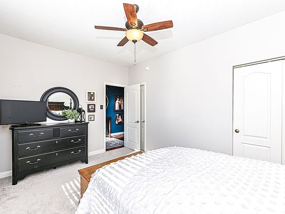 5th image of 502 Elnora Ln