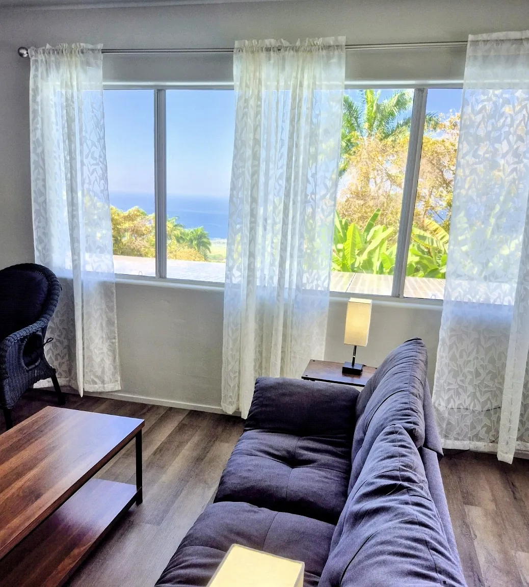 3 bed, 1.5 bath, 1056 sqft, $2,750 — Photo 2