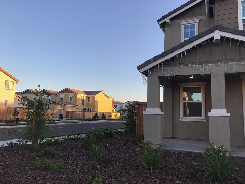 1st image of 2457 Laurel Clark Ave