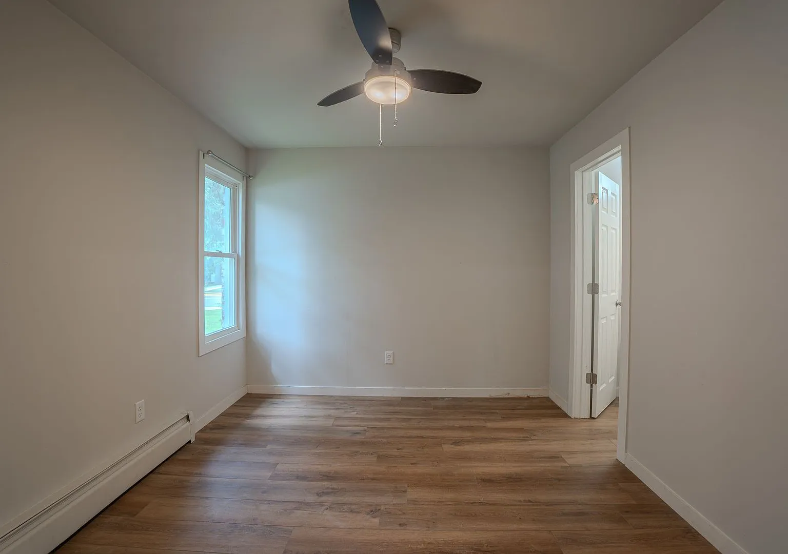 133 N Main St — Photo 2