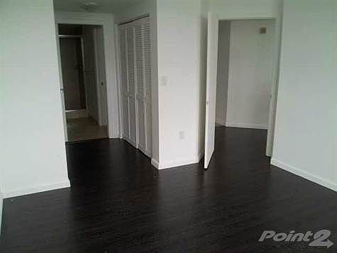 4th image of 19501 W Country Club Dr APT 1204