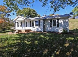 75 Hill Top Rd, Canton, NC 28716