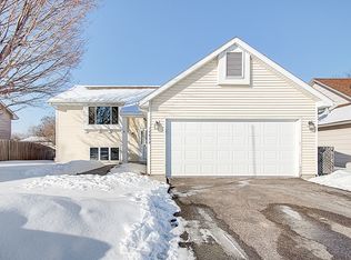 14850 Haven Dr, Apple Valley, MN 55124