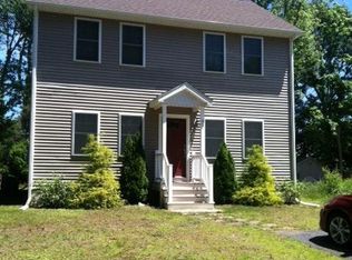 95 Juniper Rd, Wakefield, RI 02879