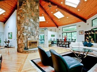 6 Davis Dr, Armonk, NY 10504