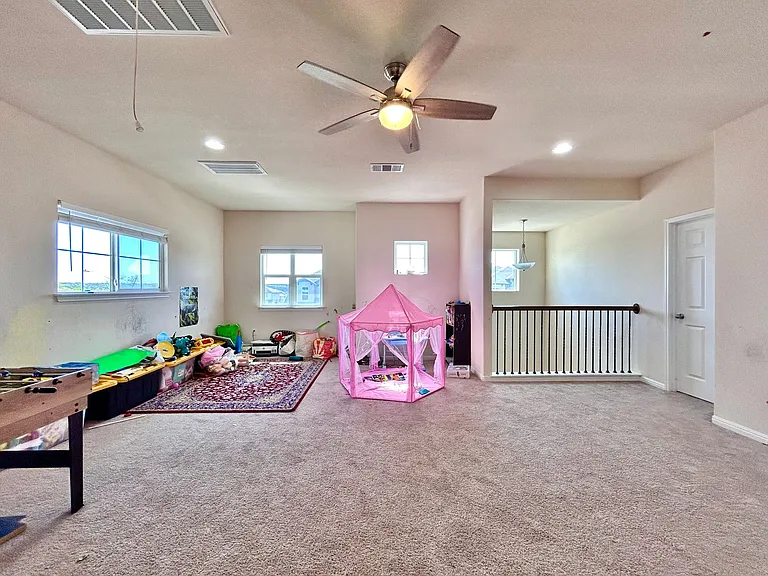 445 Arrowhead Vine St — Photo 25