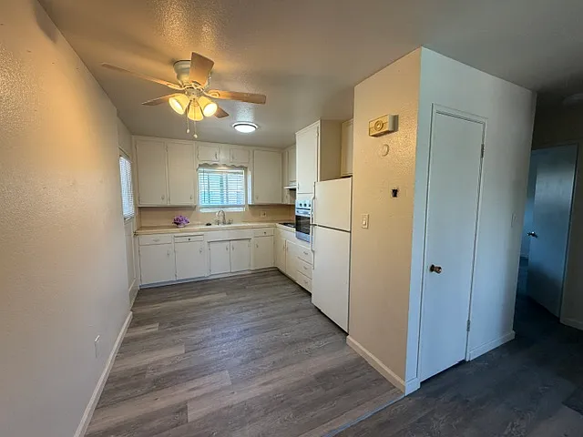 218 College Ave #13 — Photo 3