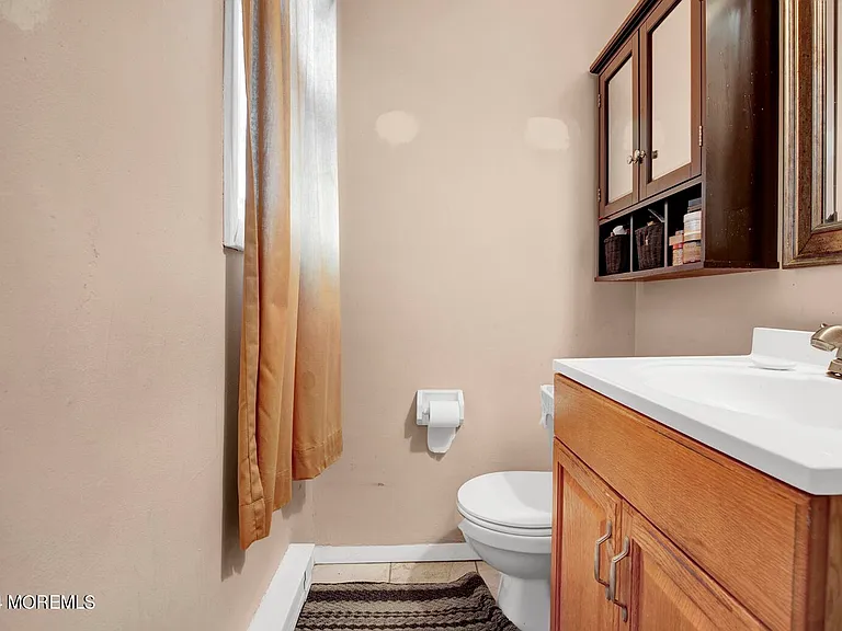 406 Chamberlain St — Photo 7