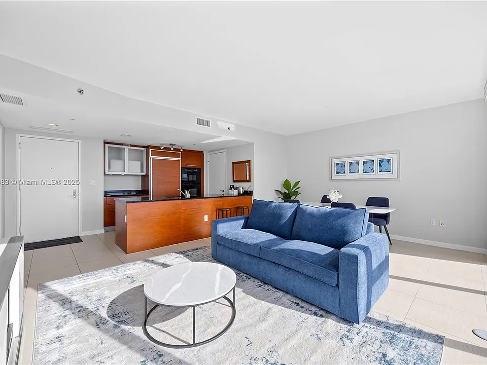 1830 S Ocean Dr #1807