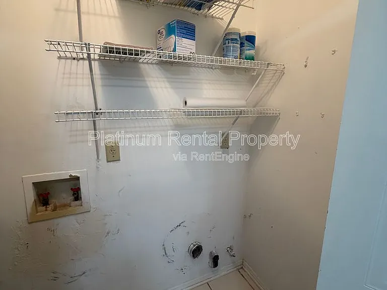 906 Country Park Dr SE — Photo 20