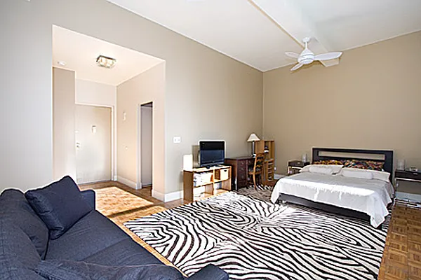 Sold by Nest Seekers International | media 2