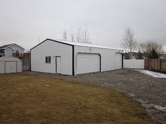4th image of 4245 E Cherrywood Cir
