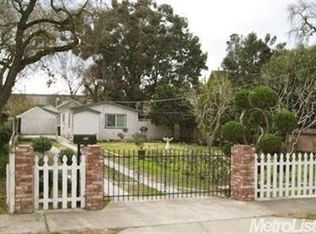1858 W Acacia St, Stockton, CA