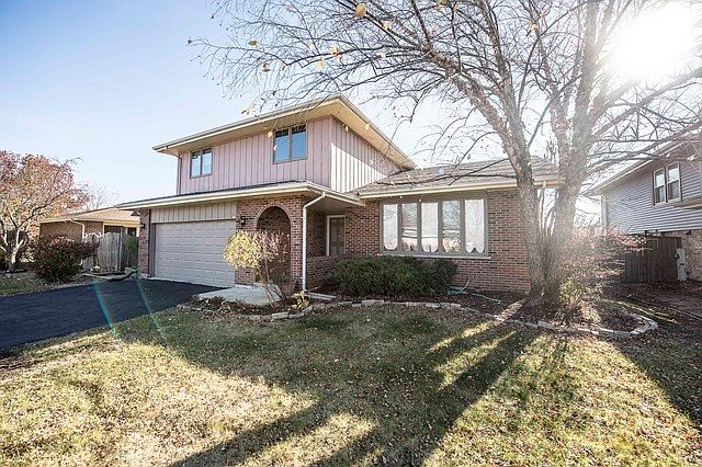 1st image of 9031 W 169th Pl