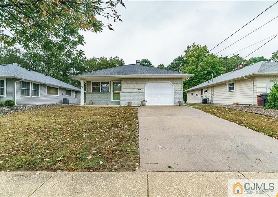 1st image of 79 Mount Matterhorn Ln