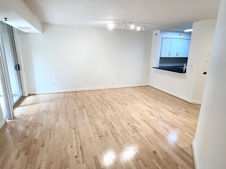 7500 Woodmont Ave #314 — Photo 13