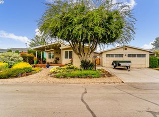 85694 Hampstead Ln, Eugene, OR 97405