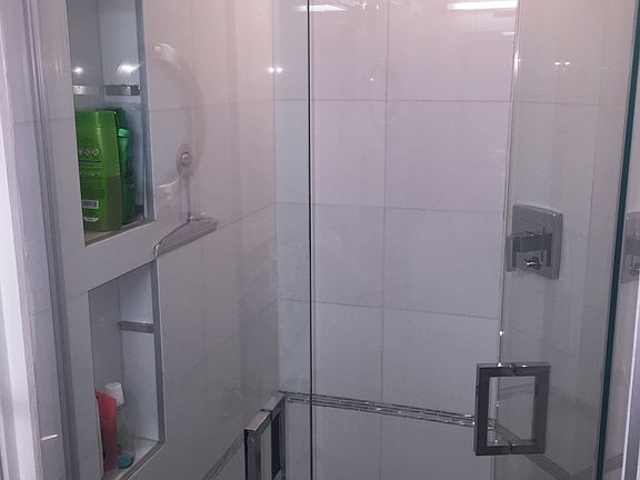 5th image of 220 Washington Ave APT 4A