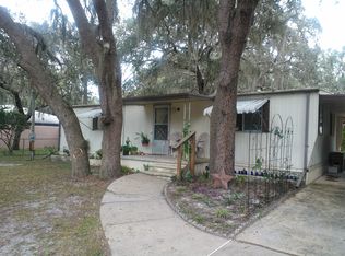 8960 Lake Dr, New Port Richey, FL 34654