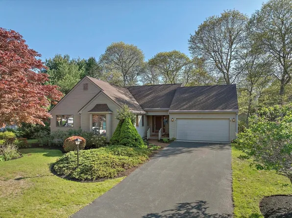 47 Ard Righ Rd, North Falmouth, MA 02556