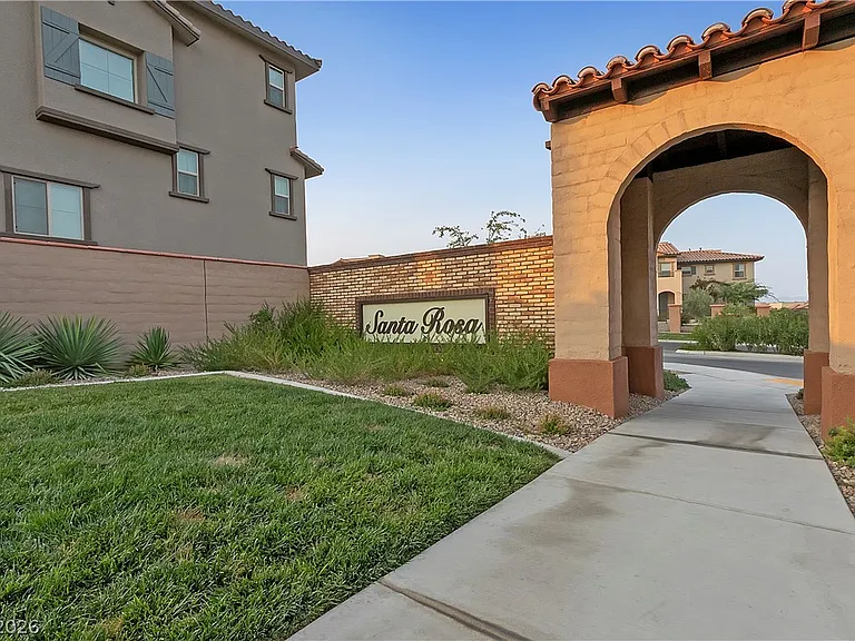 41 Lomita Heights Dr — Photo 37