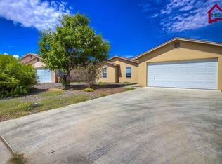 5731 Pecan Ln, Las Cruces, NM 88011