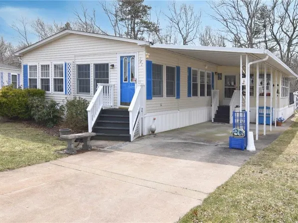 181 Little Pond Rd, South Kingstown, RI 02879